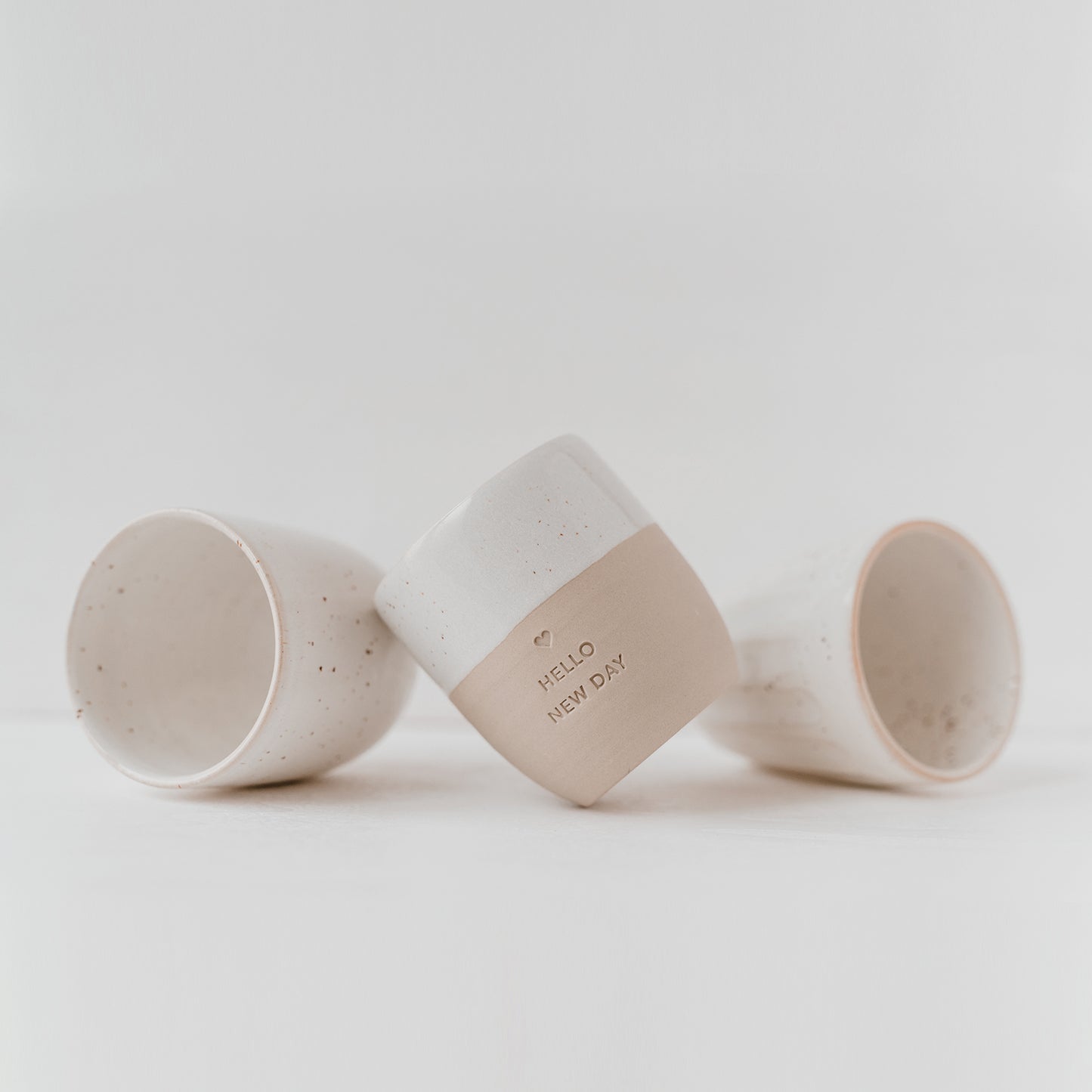 Becher Hello New Day